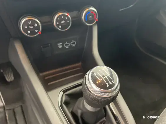 RENAULT CLIO V - voiture d'occasion - Photo 25