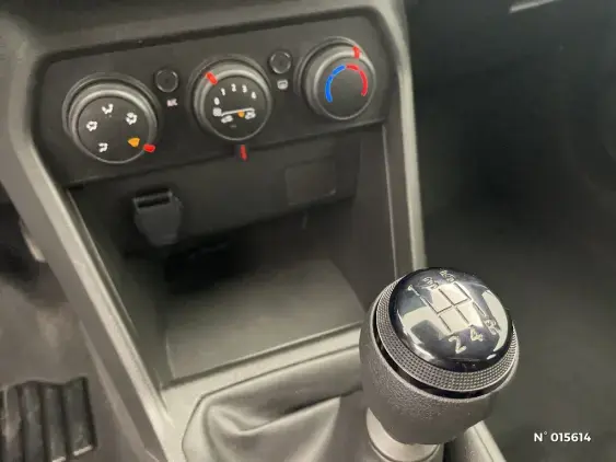 DACIA SANDERO III - voiture d'occasion - Photo 26