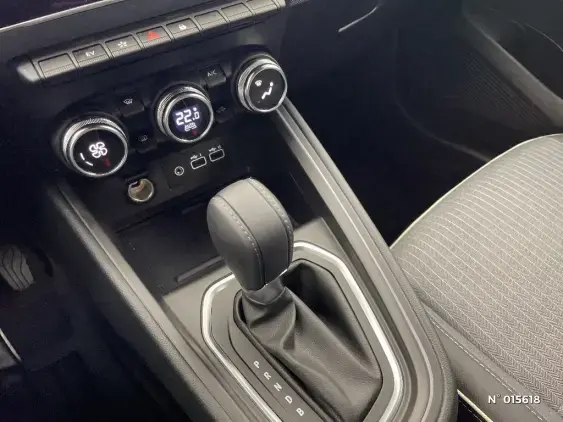 RENAULT CLIO V - voiture d'occasion - Photo 26