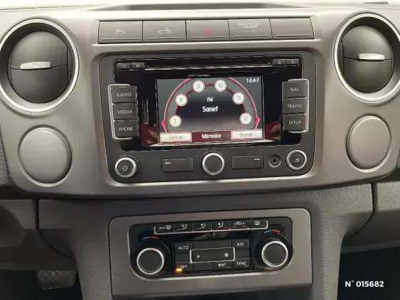 VOLKSWAGEN AMAROK - voiture d'occasion - Photo 13