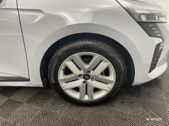 RENAULT CLIO V - voiture d'occasion - Photo 8