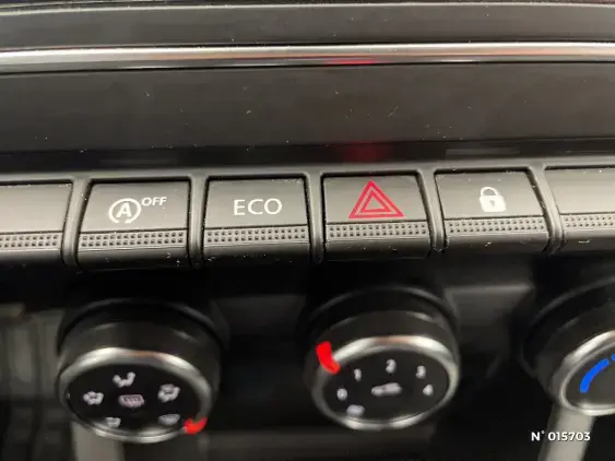 RENAULT CLIO V - voiture d'occasion - Photo 26