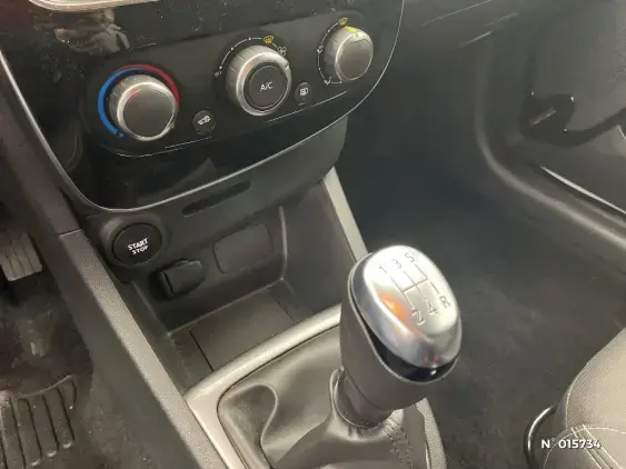 RENAULT CLIO IV - voiture d'occasion - Photo 25