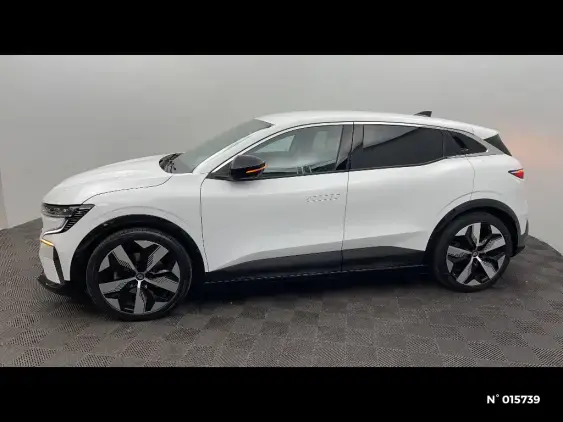 RENAULT MEGANE V - voiture d'occasion - Photo 2