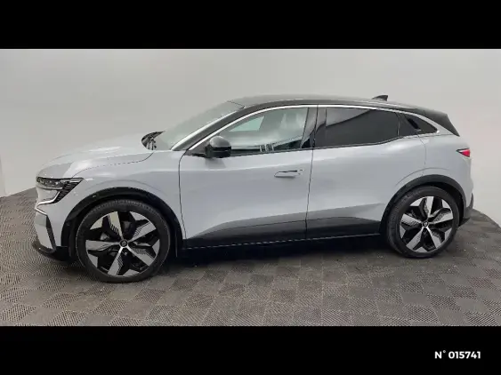 RENAULT MEGANE V - voiture d'occasion - Photo 2