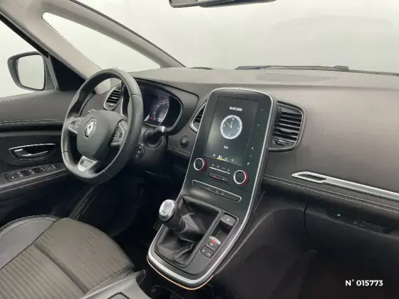 RENAULT SCENIC IV - voiture d'occasion - Photo 10