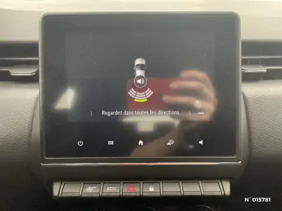 RENAULT CLIO V - voiture d'occasion - Photo 14