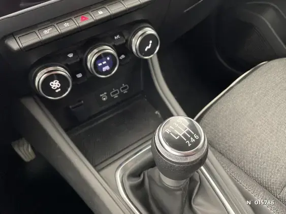 RENAULT CAPTUR II - voiture d'occasion - Photo 27