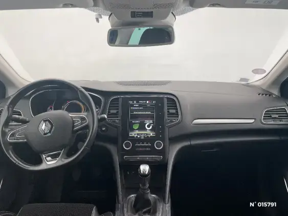 RENAULT MEGANE IV - voiture d'occasion - Photo 9