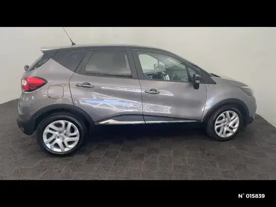 RENAULT CAPTUR - voiture d'occasion - Photo 5