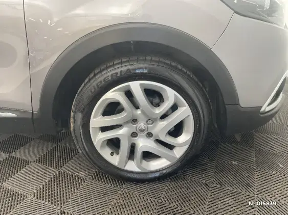 RENAULT CAPTUR - voiture d'occasion - Photo 8