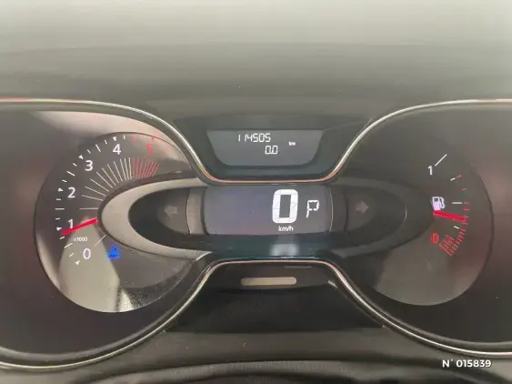 RENAULT CAPTUR - voiture d'occasion - Photo 12