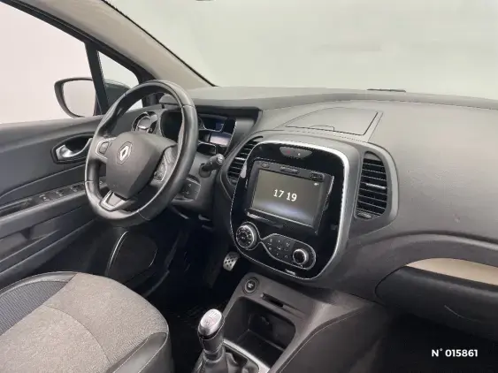 RENAULT CAPTUR - voiture d'occasion - Photo 10
