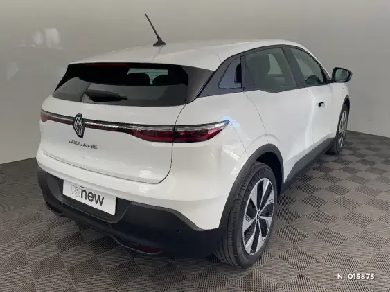 RENAULT MEGANE V - voiture d'occasion - Photo 4