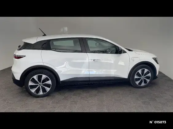 RENAULT MEGANE V - voiture d'occasion - Photo 5