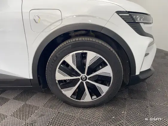 RENAULT MEGANE V - voiture d'occasion - Photo 8