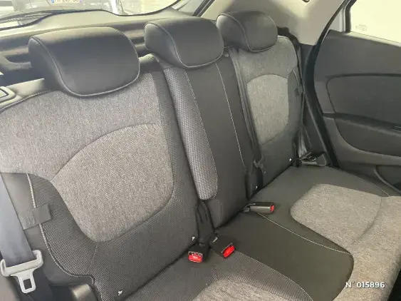 RENAULT CAPTUR - voiture d'occasion - Photo 11