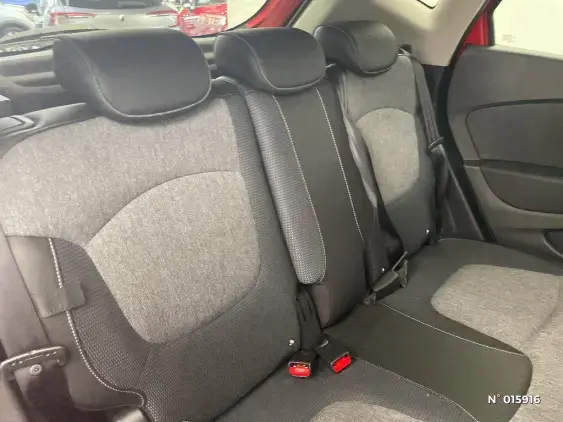 RENAULT CAPTUR - voiture d'occasion - Photo 11