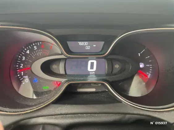 RENAULT CAPTUR - voiture d'occasion - Photo 12