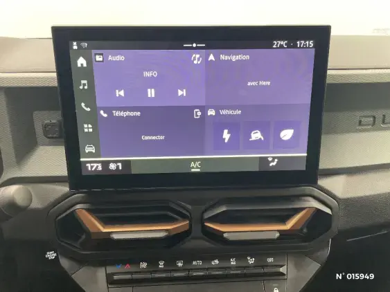 DACIA DUSTER III - voiture d'occasion - Photo 13