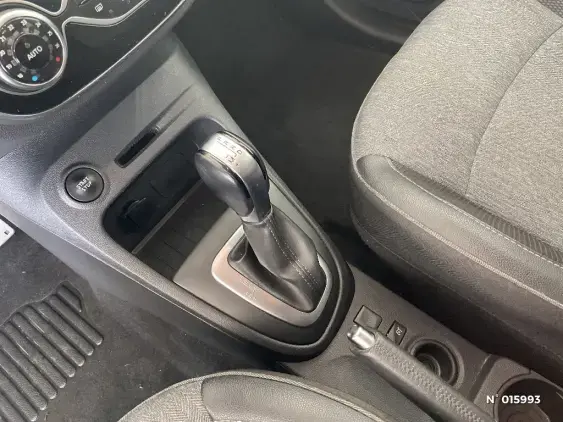 RENAULT CAPTUR - voiture d'occasion - Photo 26
