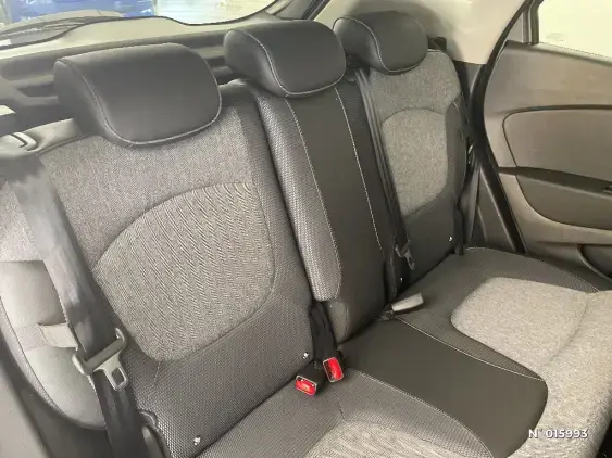 RENAULT CAPTUR - voiture d'occasion - Photo 11