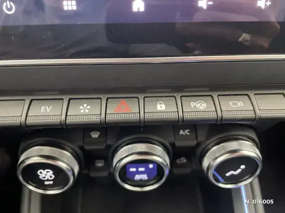 RENAULT CLIO V - voiture d'occasion - Photo 27