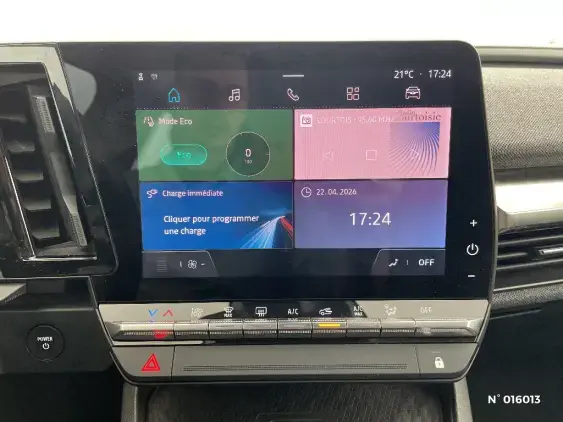 RENAULT MEGANE V - voiture d'occasion - Photo 13