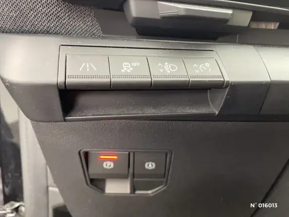 RENAULT MEGANE V - voiture d'occasion - Photo 15