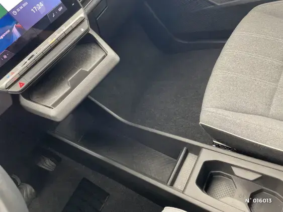 RENAULT MEGANE V - voiture d'occasion - Photo 26