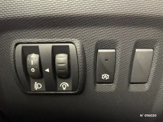 RENAULT CAPTUR - voiture d'occasion - Photo 15