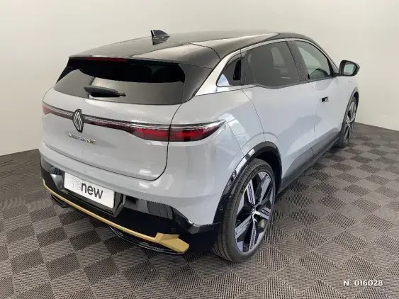 RENAULT MEGANE V - voiture d'occasion - Photo 4