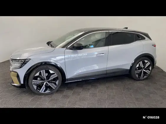 RENAULT MEGANE V - voiture d'occasion - Photo 2