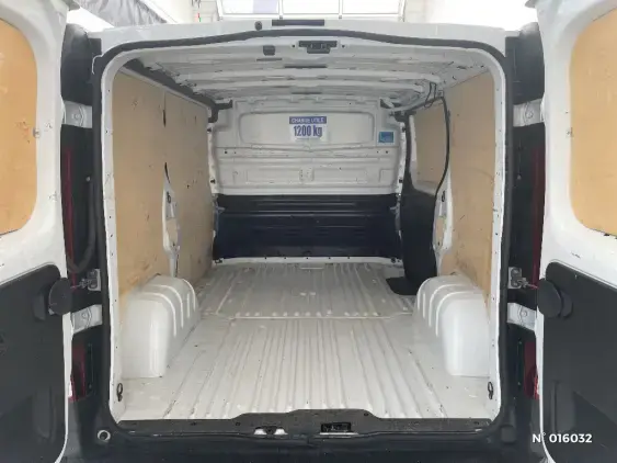 RENAULT TRAFIC FG III - voiture d'occasion - Photo 7