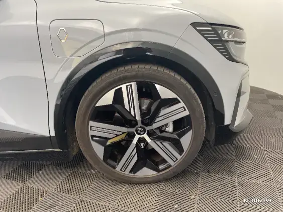 RENAULT MEGANE V - voiture d'occasion - Photo 8