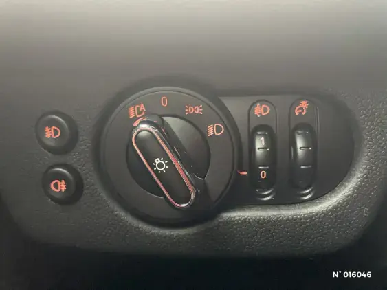 MINI CLUBMAN II - voiture d'occasion - Photo 15