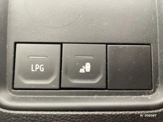DACIA DUSTER II - voiture d'occasion - Photo 14