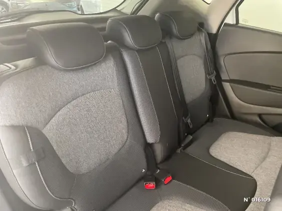 RENAULT CAPTUR - voiture d'occasion - Photo 11