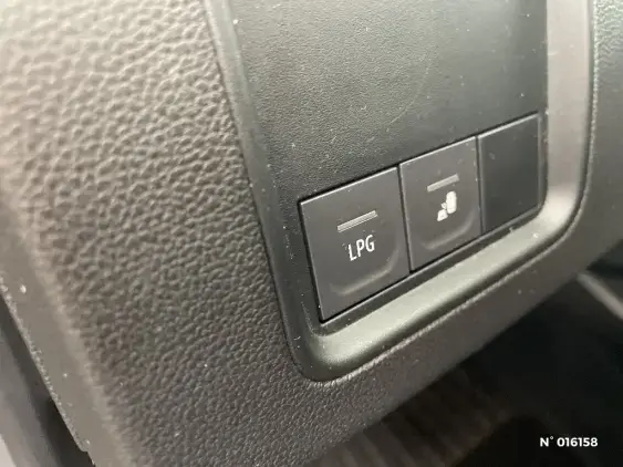 DACIA DUSTER II - voiture d'occasion - Photo 15