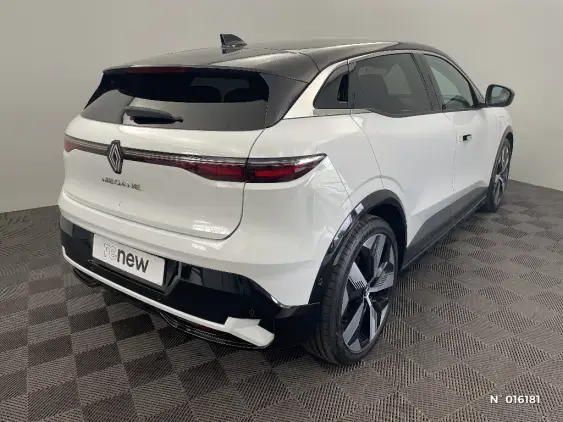 RENAULT MEGANE V - voiture d'occasion - Photo 4