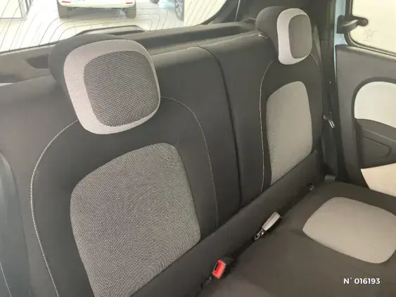 RENAULT TWINGO III - voiture d'occasion - Photo 11