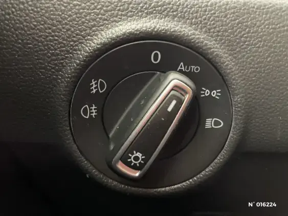 VOLKSWAGEN T-ROC - voiture d'occasion - Photo 15