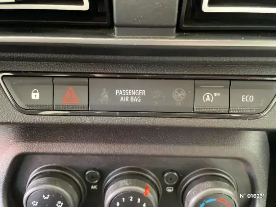 DACIA SANDERO III - voiture d'occasion - Photo 27