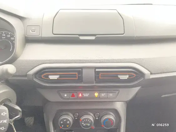 DACIA SANDERO III - voiture d'occasion - Photo 13