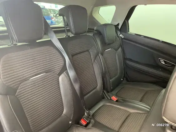 RENAULT SCENIC IV - voiture d'occasion - Photo 11