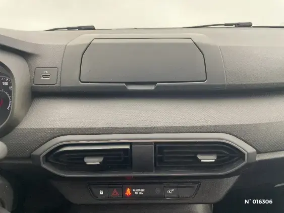 DACIA SANDERO III - voiture d'occasion - Photo 13