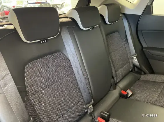 RENAULT CAPTUR II - voiture d'occasion - Photo 11