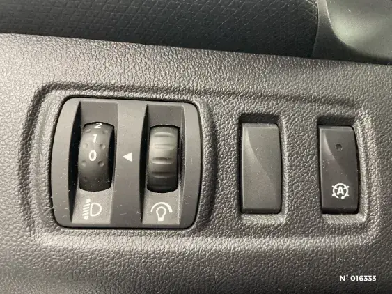 RENAULT CLIO IV - voiture d'occasion - Photo 14