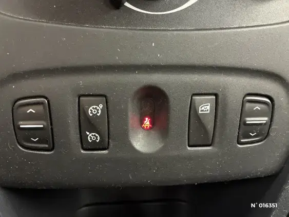 DACIA SANDERO II - voiture d'occasion - Photo 27