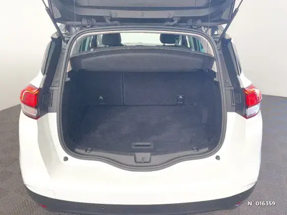 RENAULT SCENIC IV - voiture d'occasion - Photo 7